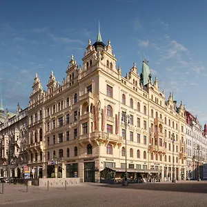 ***** Hotel Kings Court Česká republika